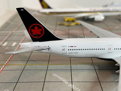 Gemini Jets 1:400 Air Canada Boeing 777-200LR 'New Colours - Flaps Up' C-FNND