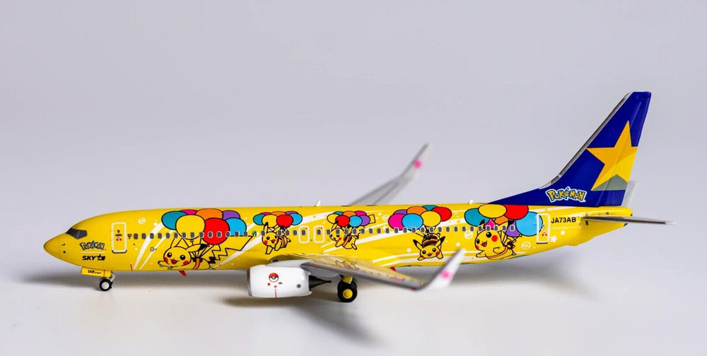 1:400 NG Models Skymark Airlines 737 -800 JA73NG ( Pokémon Pikachu Jet)